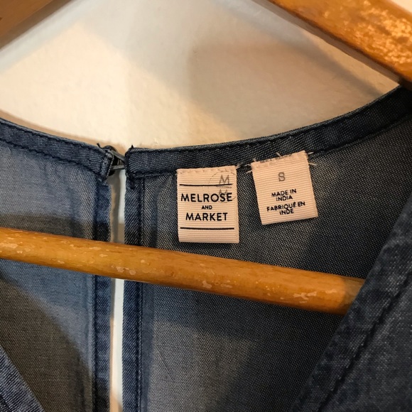 NEW Melrose & Market Chambray T-Shirt Fray Small S - Picture 4 of 7